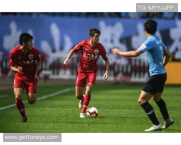 2019中超精彩对决上海上港迎战大连队全场直播回顾与精彩瞬间解析 2019中超精彩对决上海上港迎战大连队全场直播回顾与精彩瞬间解析